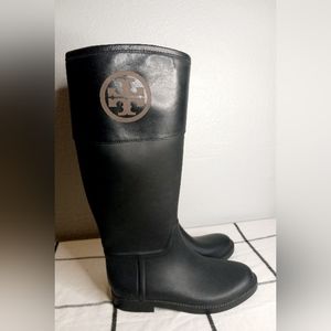Tory Burch Sarah Gold Logo Rain Boots - Size 8 Women